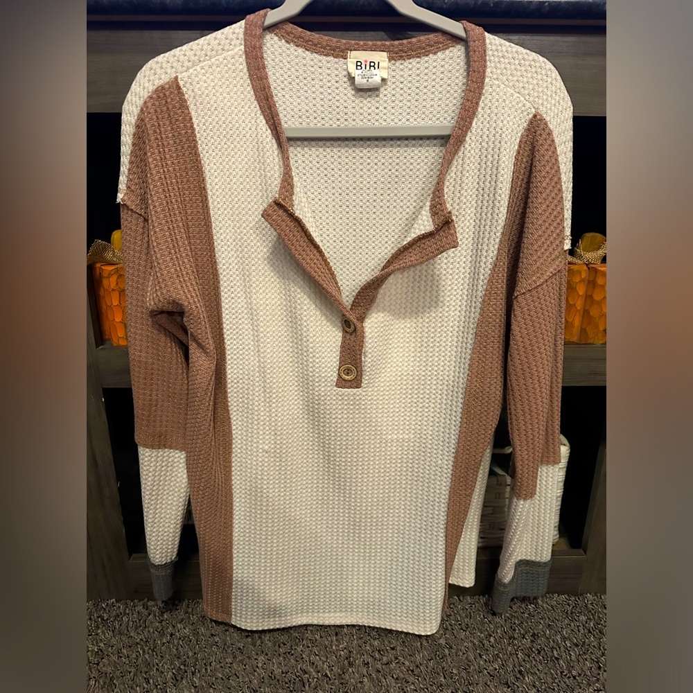 BiBi brand colorblock long sleeve